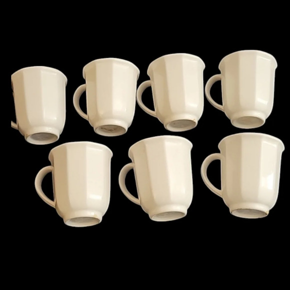 Vintage Pfaltzgraff Heritage Coffee Mugs - Picture 1 of 3